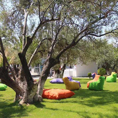Kayalar Blue Otel Sazlı