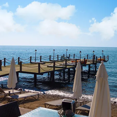 Kayalar Blue Otel Sazlı