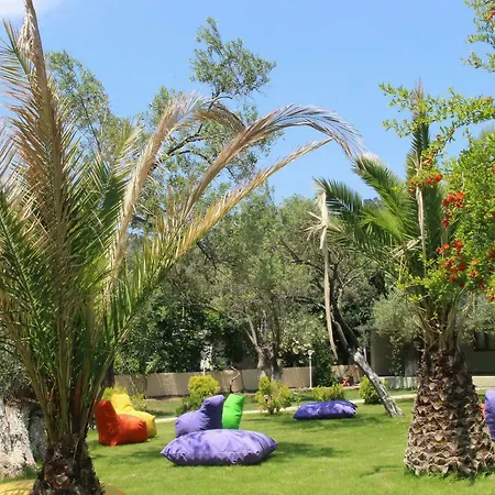 Kayalar Blue מלון Sazlı